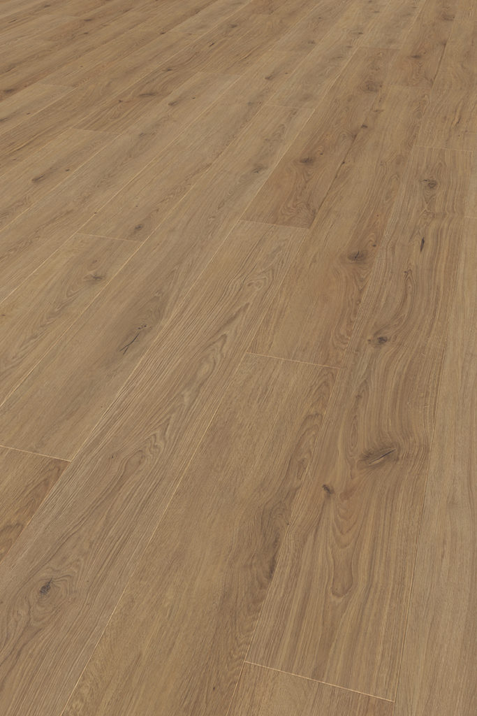 2018_07_27_blog_holzoptik_elito_eiche-natur_fbp_v1126